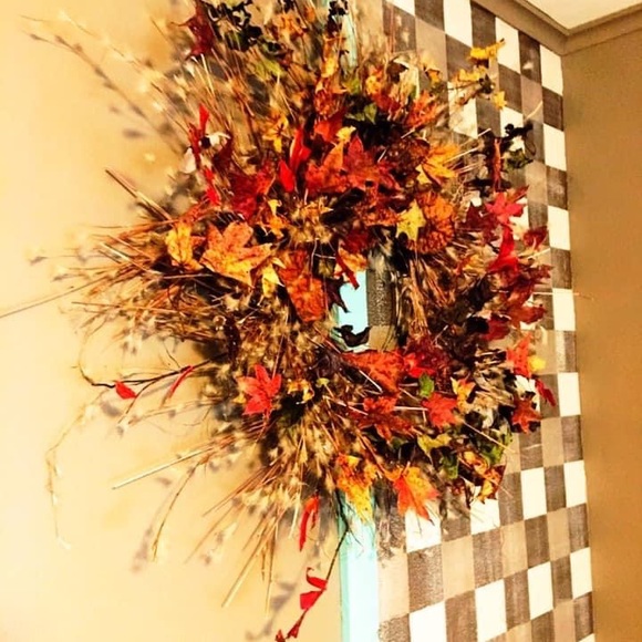 GORGEOUS NATURAL ELEMENTS FALL WREATH - Picture 3 of 3
